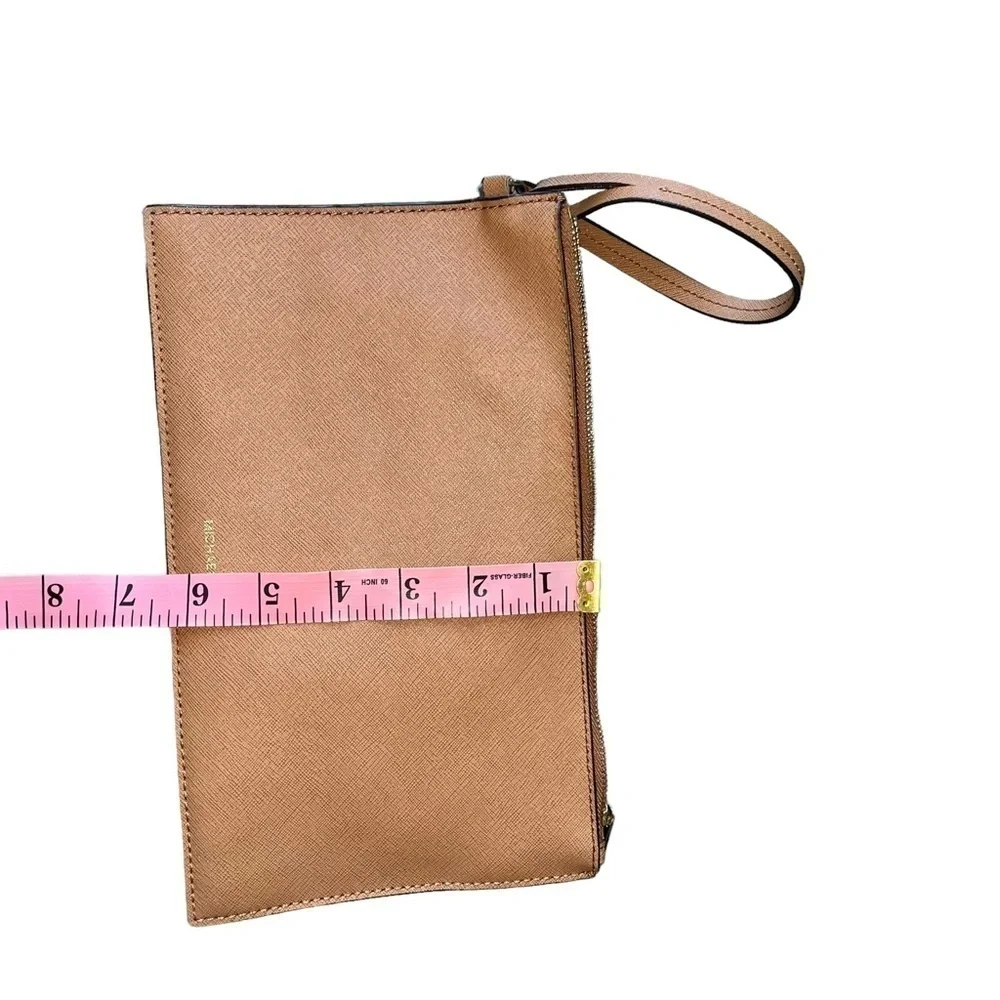 NWOT Michael Kors Leather Caramel/Tan Clutch/Wristlet